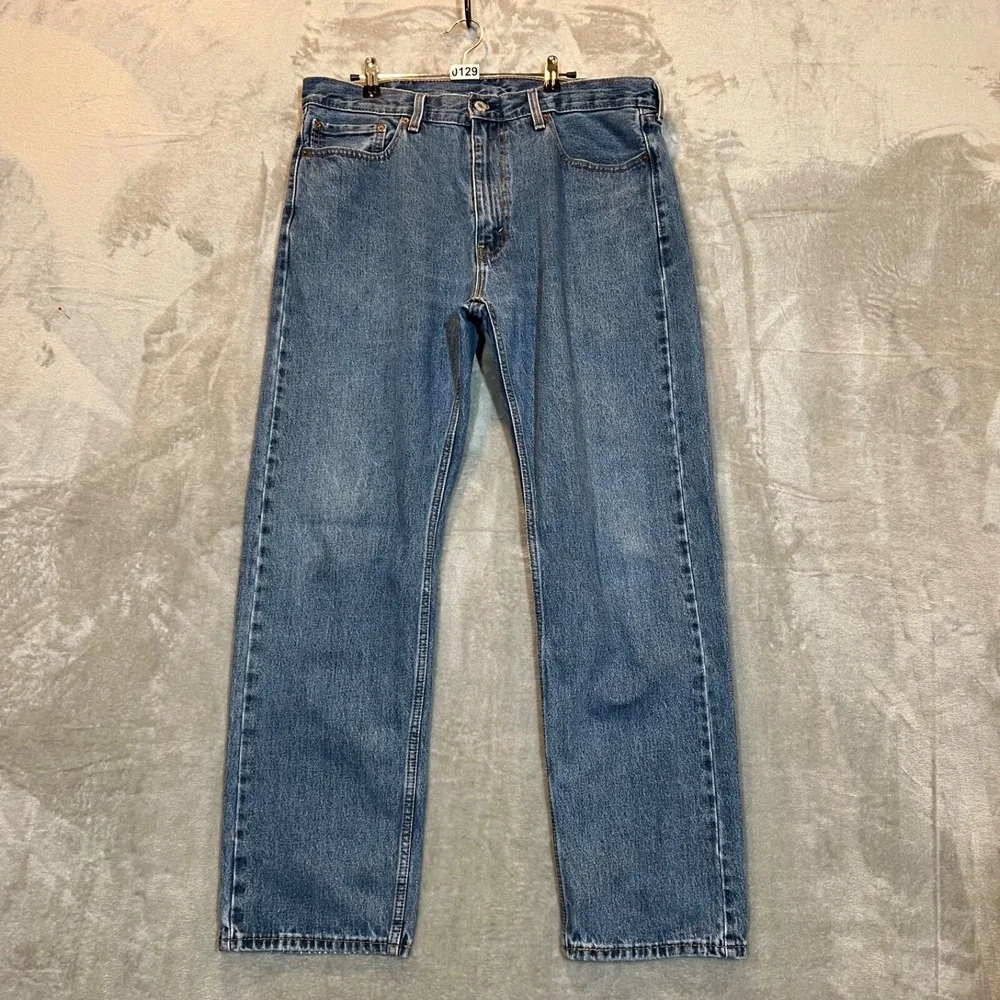 Levis 505 Jeans Mens 38x32(29) Medium Wash Regular Fit Straight Leg Causal Work